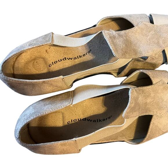Cloudwalkers Suede Like Tan Sandal. Flat. Women's Size 9.5 Wide - Picture 3 of 7